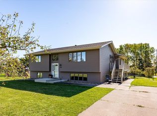 816 15th Ave, Two Harbors, MN 55616