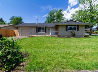 93 35th St, Washougal, WA 98671