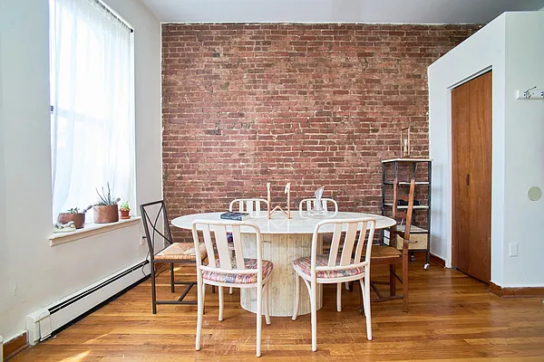 Rented by Compass | media 2