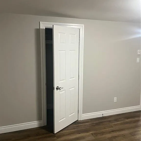 54 Debby Cres — Photo 11