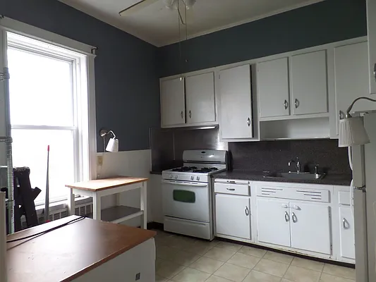 Rented by Brown Harris Stevens | media 7