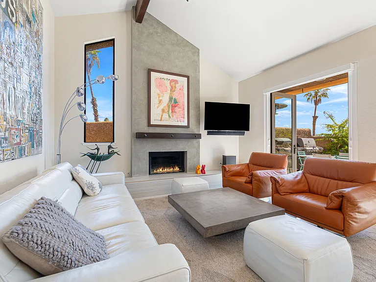 49069 Mariposa Dr — Photo 15