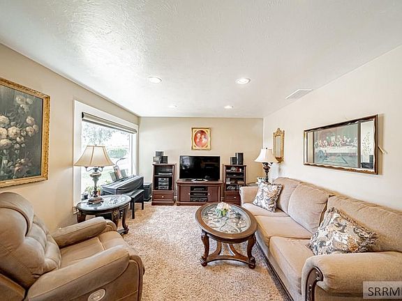 5th image of 1775 S Avocet Dr
