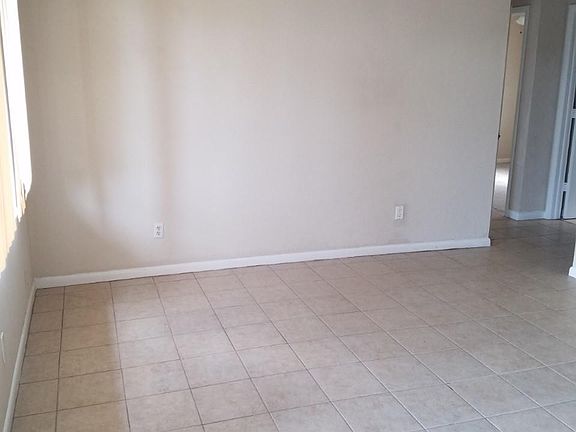 3rd image of 4414 Frankie Ct