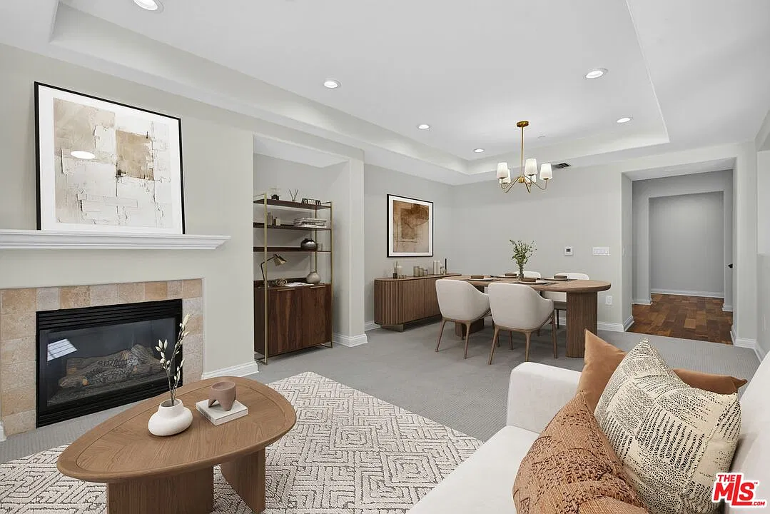 2 bed, 2.5 bath, 1640 sqft, $6,300 — Photo 1