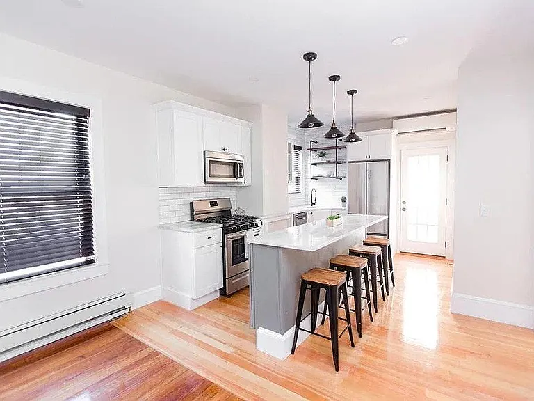 2 Elbow St #3 — Photo 6