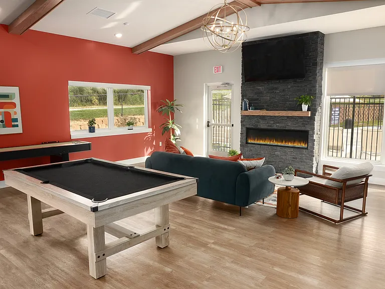 Clubhouse3