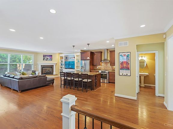 5th image of 3629 Woodbridge Pl