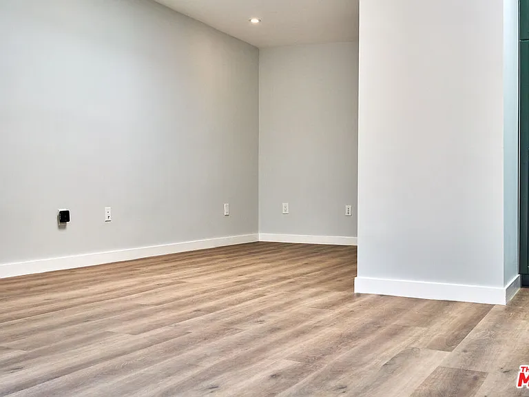 10394 Keswick Ave — Photo 8