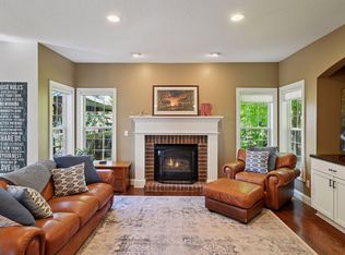 2038 Chester St, Shakopee, MN 55379