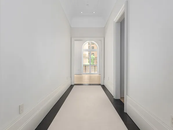 1165 Madison Avenue image 5 of 15