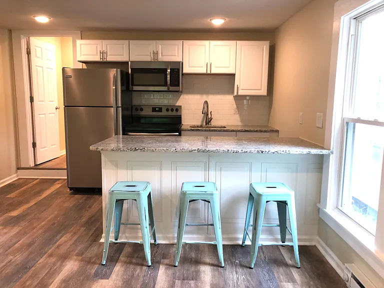 110 Charles Ave — Photo 3