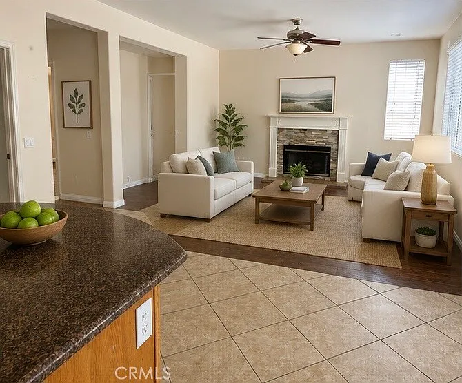 5 bed, 3324 sqft, $4,550 — Photo 3