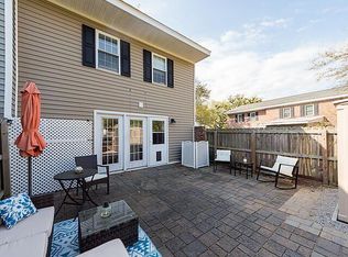 411 Carriage Ln, Mount Pleasant, SC 29464