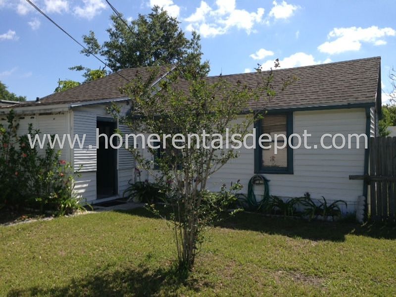 2nd image of 1122 Missouri Ave