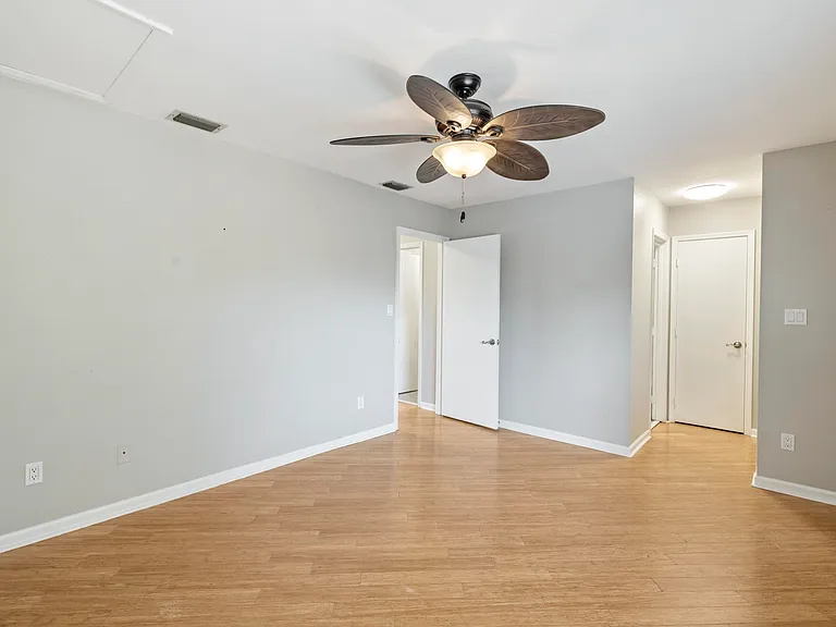 2387 Gregory Dr #-- — Photo 21