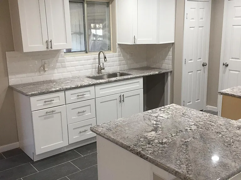 10911 W Roundelay Cir — Photo 4