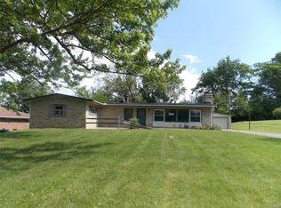 182 Meadow Ln, Springfield, OH 45505