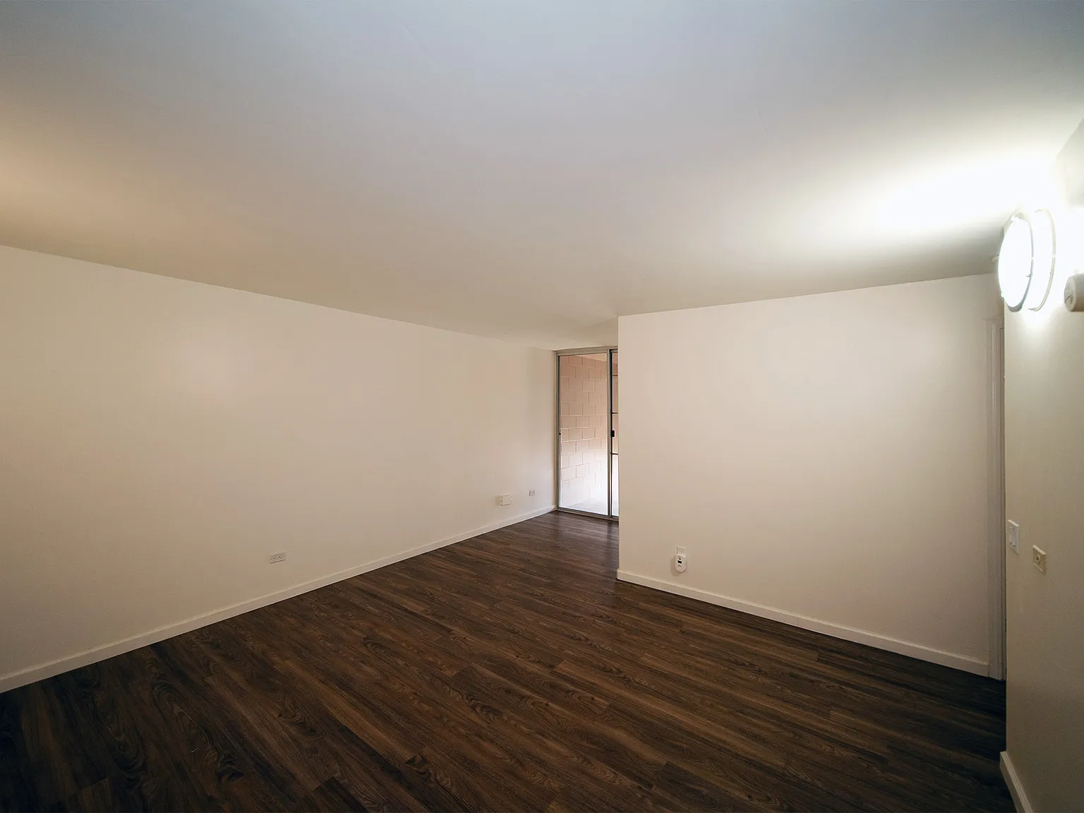 1250 Richard Ln — Photo 4