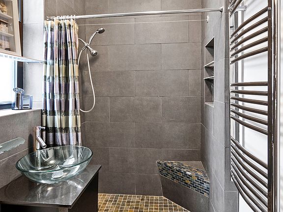 4th image of 114 E 98th St APT 3E