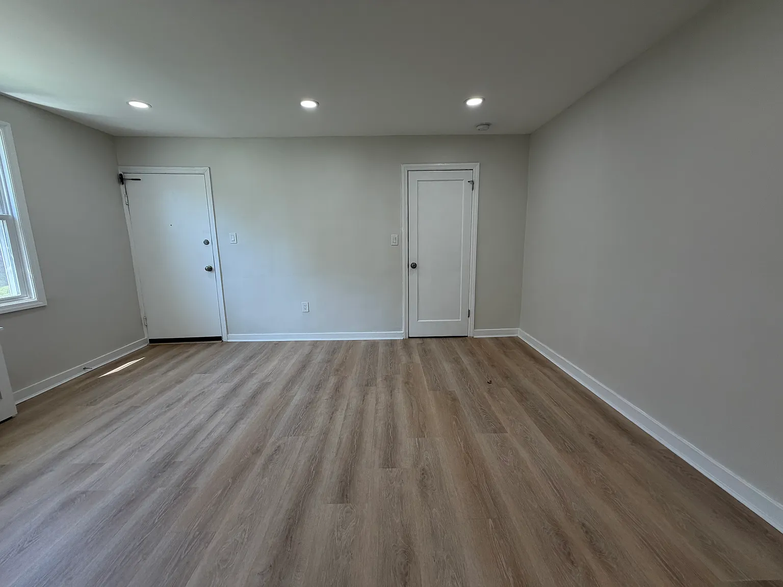 1 bed, 600 sqft, $1,798 — Photo 2