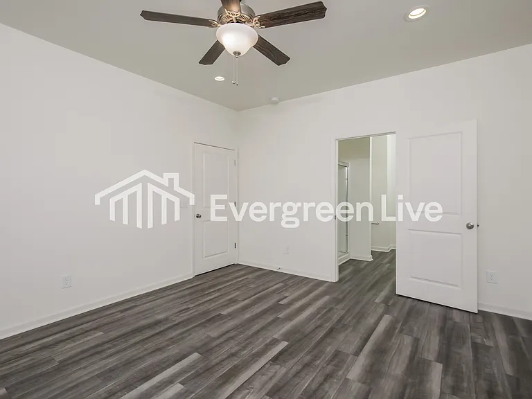604 Berkeley Glen Rd — Photo 8