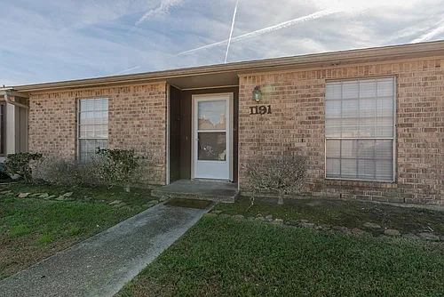 1191 Park Meadow Dr Photo 1
