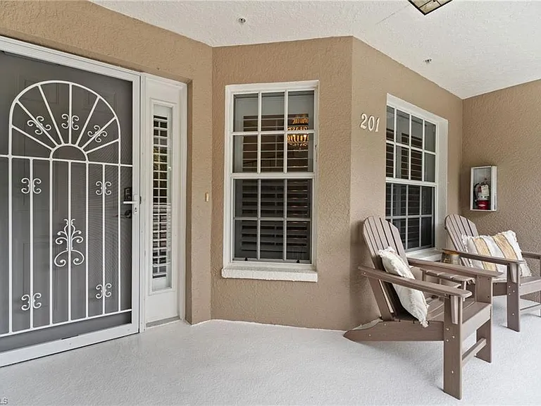 1930 Willow Bend Cir #201 — Photo 2