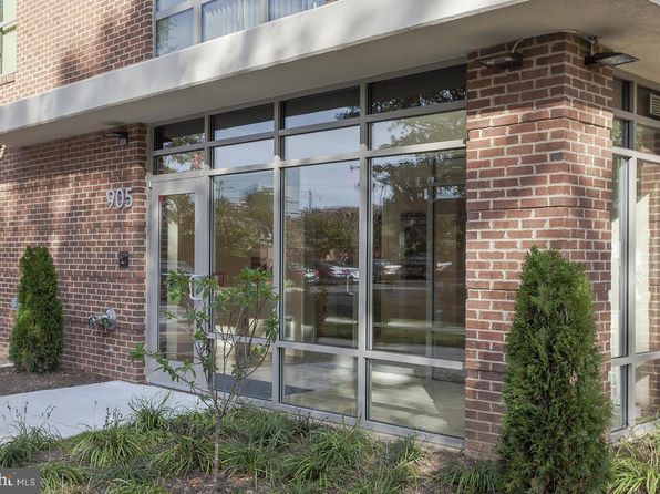 905 N Jackson St #301