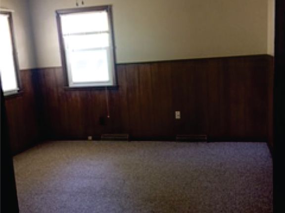 Master Bdrm - 15-1/2' x 14'