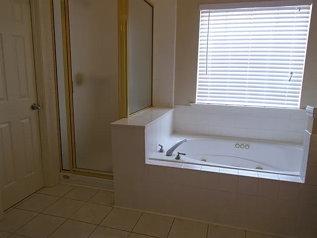 629 Victorian Cir — Photo 9