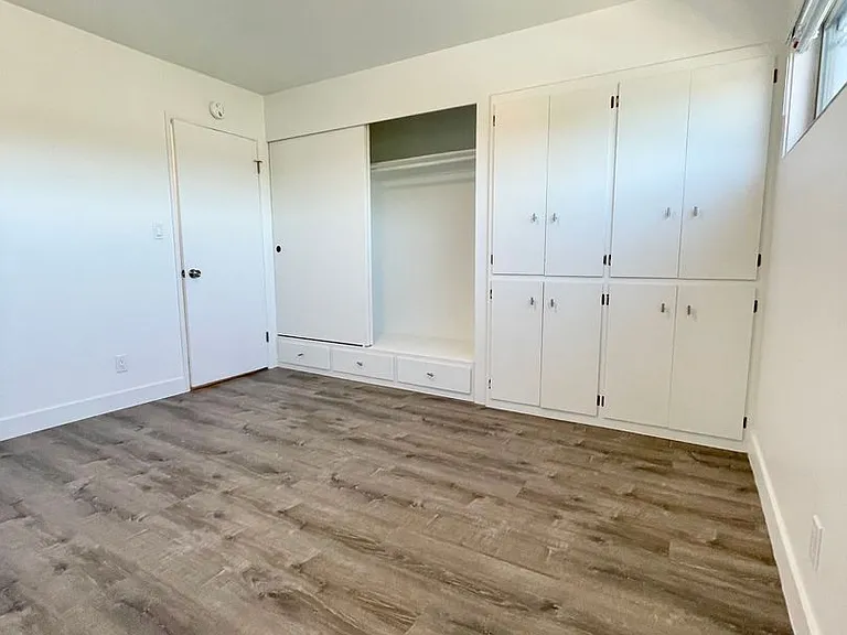Village Vista Apartments — Photo 60