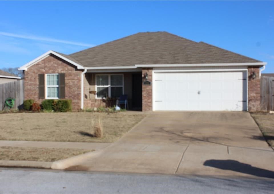 1st image of 1230 S Splash Dr