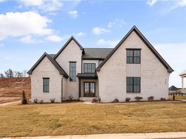 744 Royal Jasmine Ct, Winston Salem, NC 27106