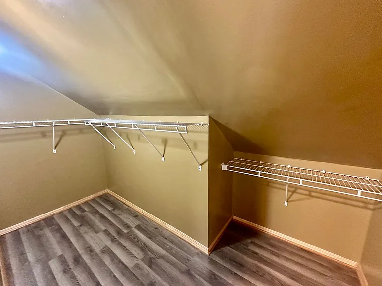 1303 Edgerton St — Photo 16