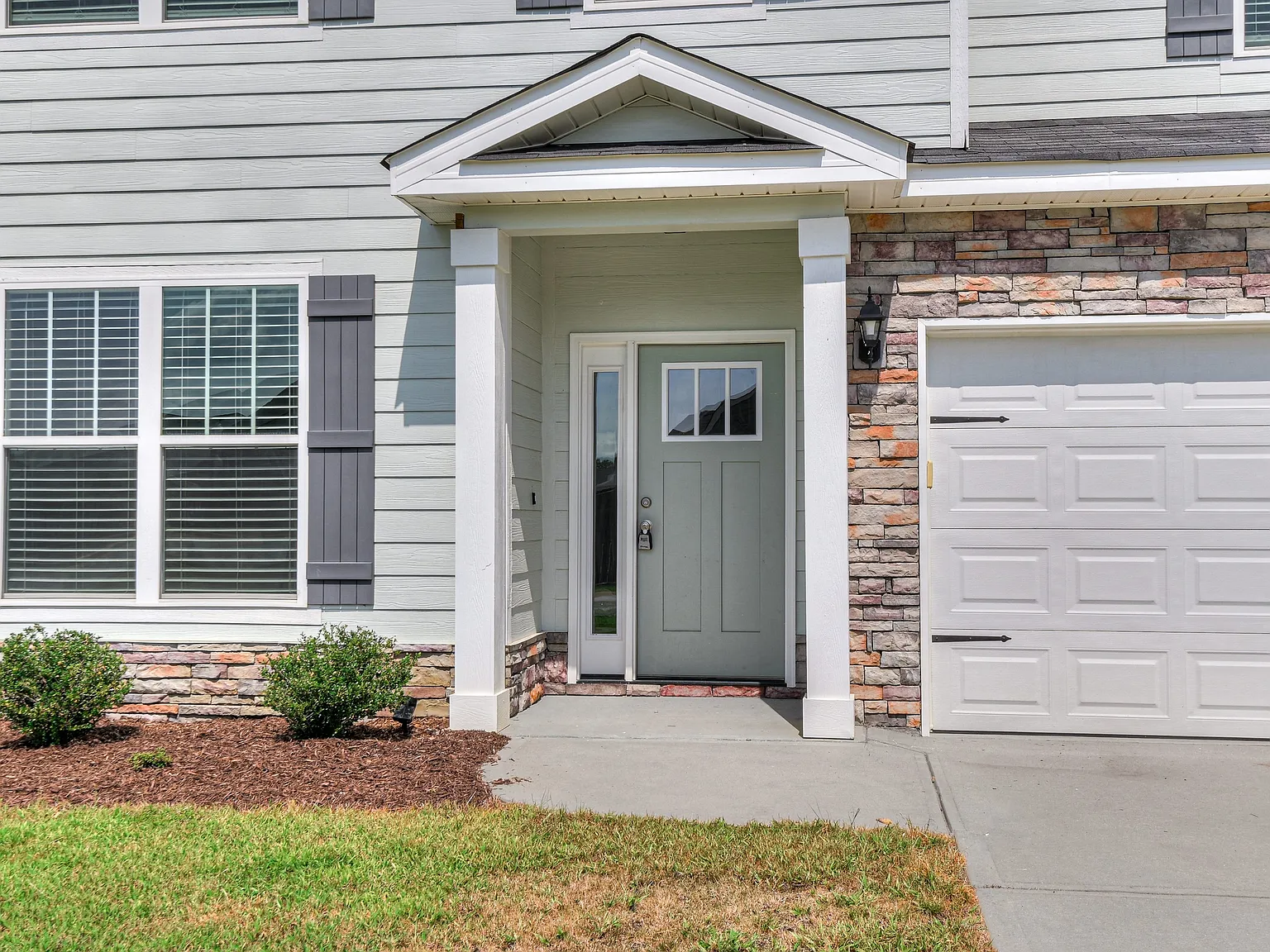 140 Pebble Lane - 1 — Photo 4