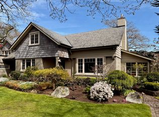 1387 Saint David St, Oak Bay, BC