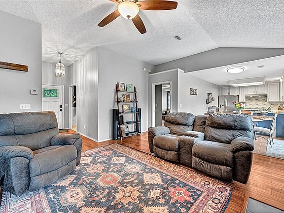 2nd image of 3030 N Apatite Dr