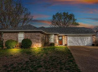 3828 Huntwick Dr, Fort Worth, TX 76123