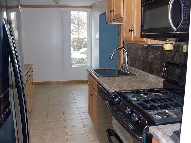 50 Shrewsbury Green Dr #A — Photo 5