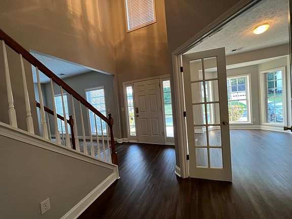 3rd image of 2140 Caneridge Dr SW