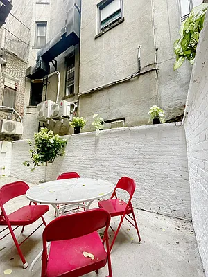 Rented by The Downtown LLC | media 27