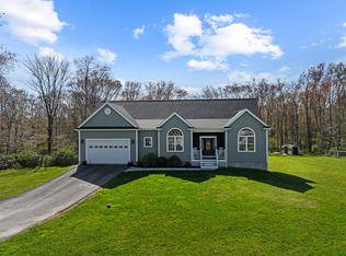 1 Beaupre Ln, Westport, MA 02790