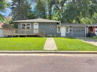 415 W 4th St, Blue Earth, MN 56013