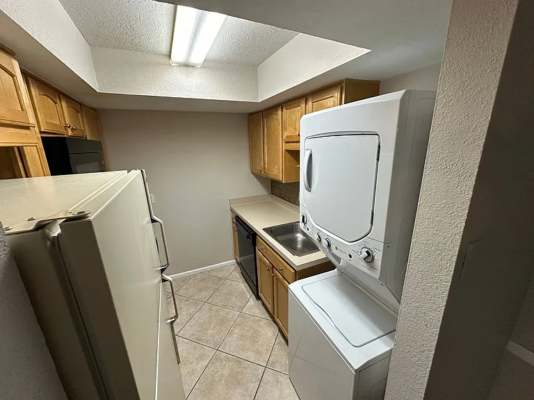 6020 Village Cir — Photo 4
