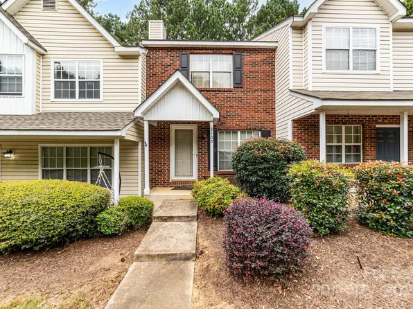 3105 Summercroft Ln, Charlotte, NC 28269