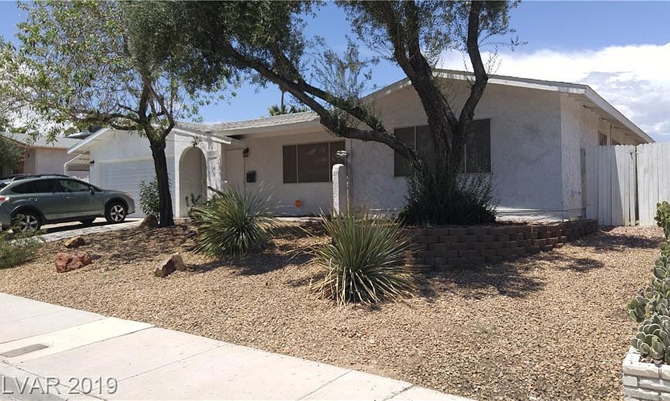 1st image of 3070 Liberty Cir S
