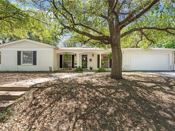 2212 Charboneau Dr, Waco, TX 76710