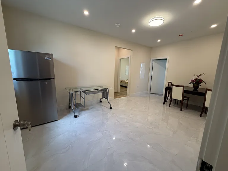 1282 W 45th Ave — Photo 2