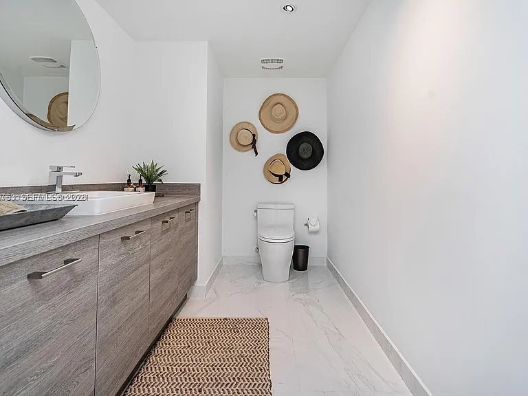 400 Sunny Isles Blvd #1804 — Photo 15